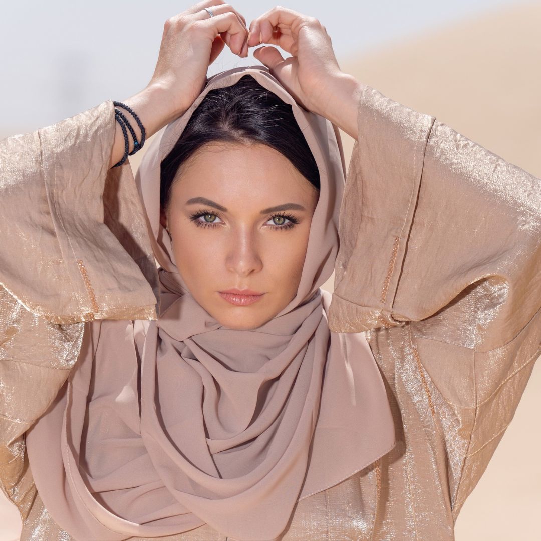 xr:d:DAF8mrotnow:14,j:949552099190240456,t:24021218 Glad Think Muslim Women Hijaab